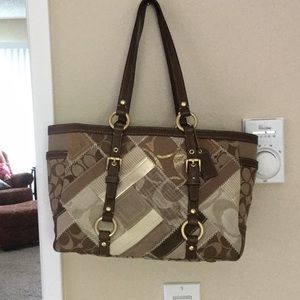Coach Signature Purse